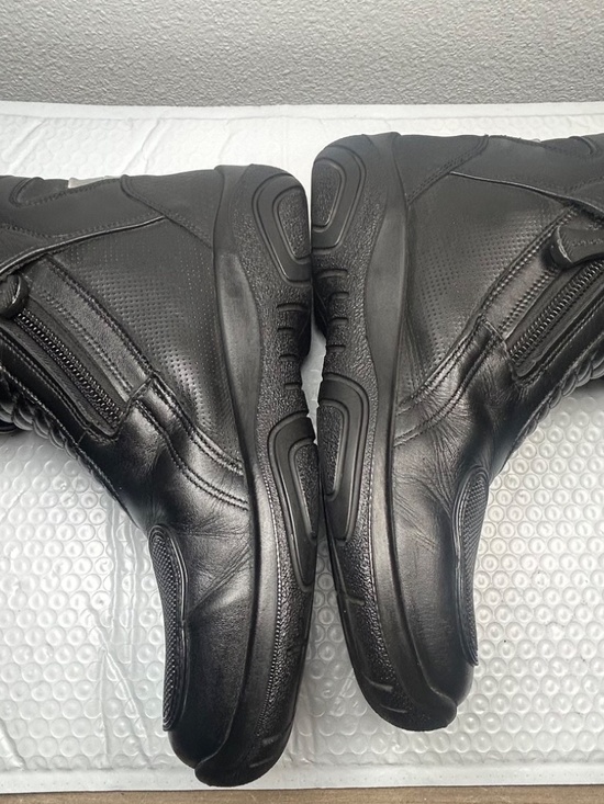 Daytona Arrow Sport GTX Motorcycle Boots EU 41 US Men 8 Woman 10 main image 9